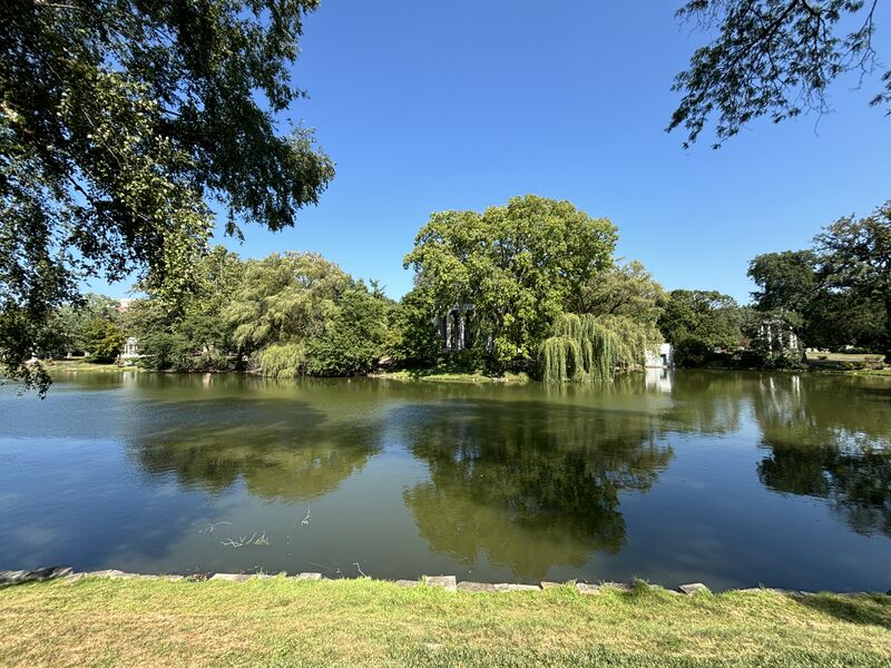 Datei:Gracelandcemeterychicago.jpg