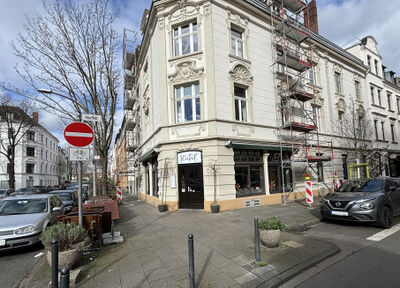 Drehort "Pastewka": Simarplatz 10, 50825 Köln