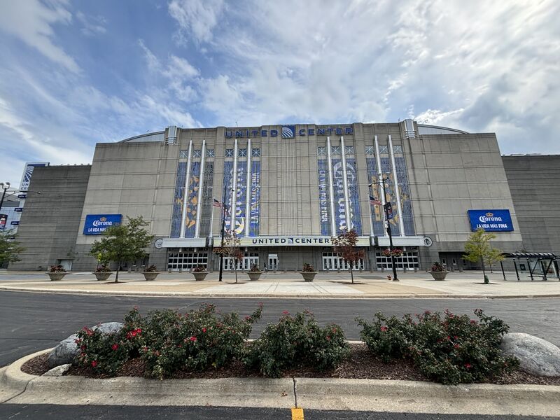 Datei:Unitedcenter.jpeg