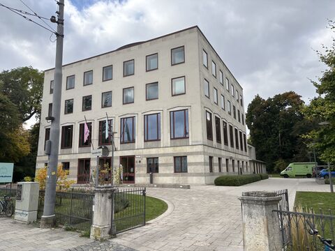 Karolinenplatz3.jpg