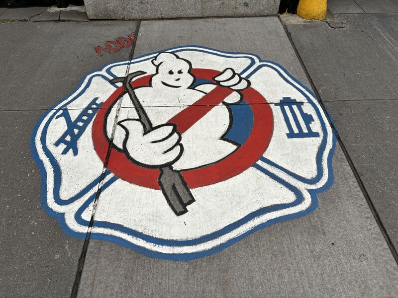 Datei:Ghostbustershq3.jpg
