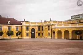 Schlosstheaterschoenbrunn2.jpg
