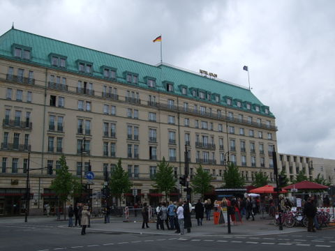 Hoteladlon.jpg