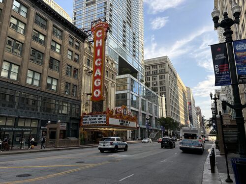 Chicagotheatre.jpg