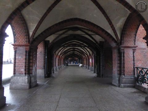 Oberbaumbruecke3.jpg