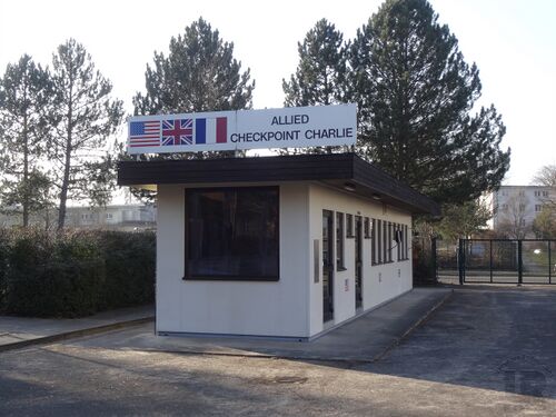 Checkpointcharlie3.jpg