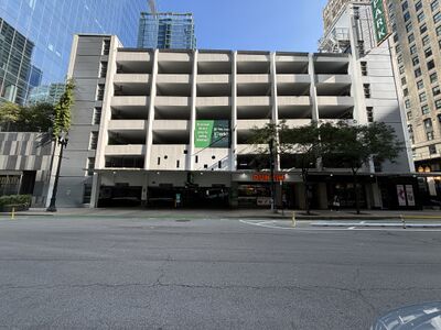 200 W Randolph St, Chicago, IL 60606 (Drehort "Batman Begins" und "The Dark Knight")